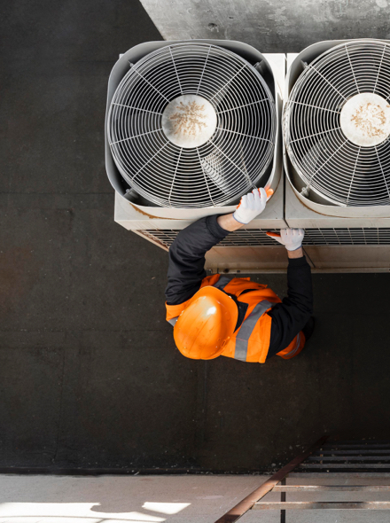 Ingénieur en service pour unité de climatisation